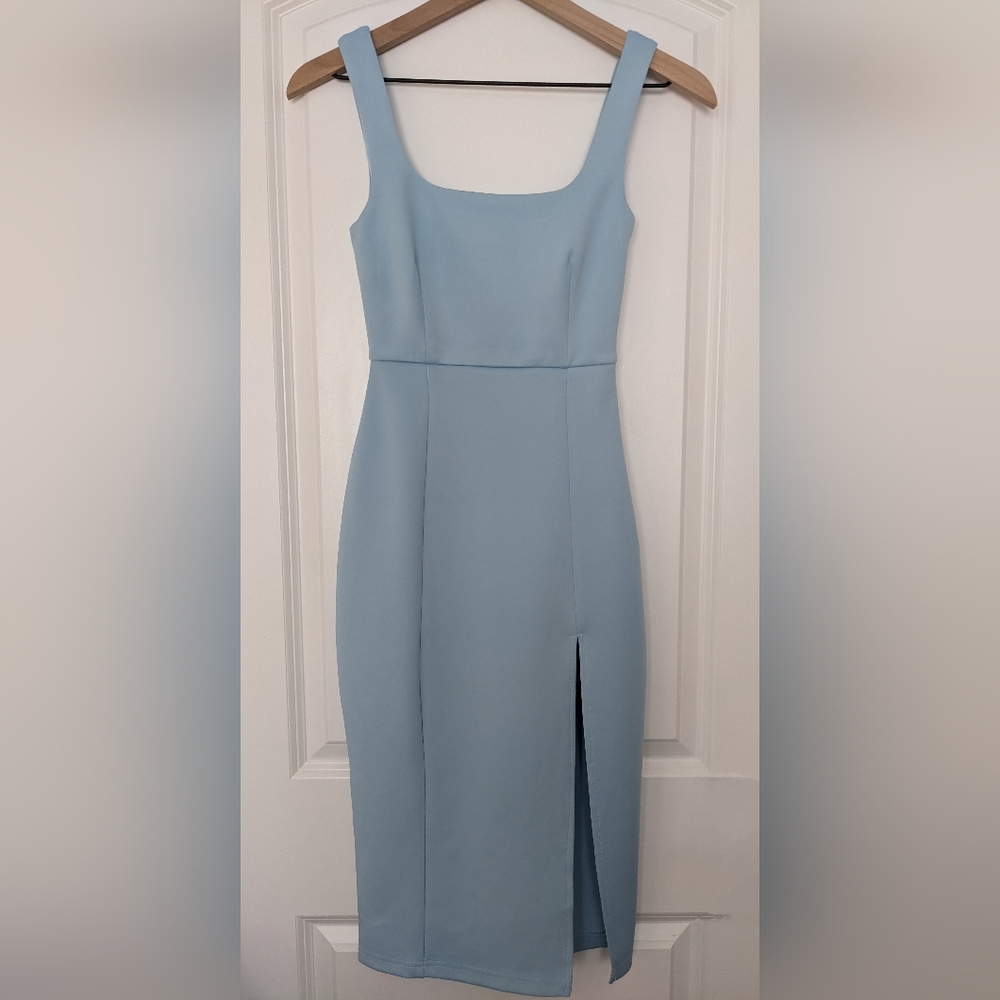 NWOT Showpo Size 0 Blue Midi Dress With Front Slit Hem